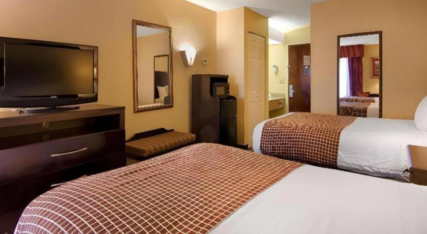 Hotel Surestay 2*